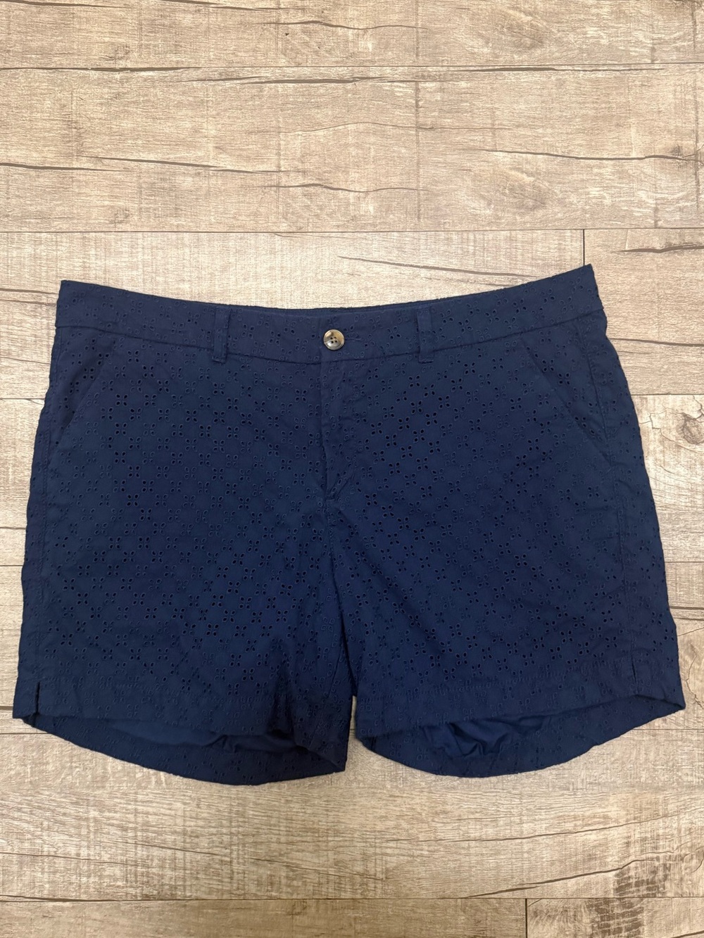 Old Navy Classic Navy Eyelet Women's Shorts